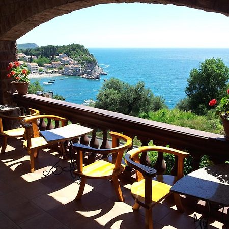Villa Sara Guesthouse Sveti Stefan Eksteriør billede
