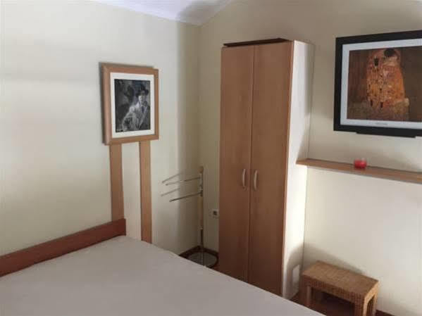 Villa Sara Guesthouse Sveti Stefan Eksteriør billede