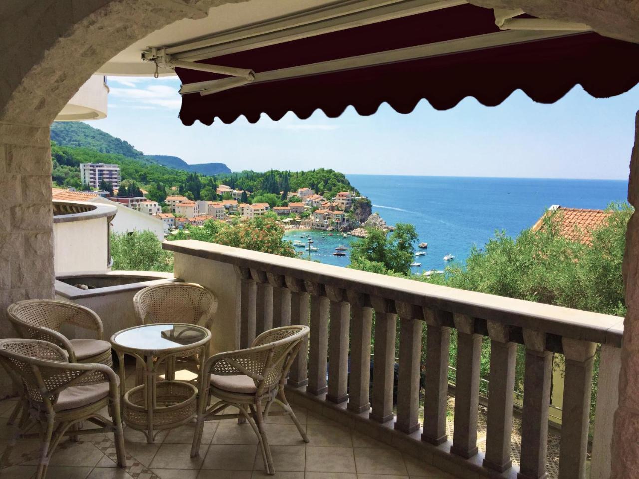 Villa Sara Guesthouse Sveti Stefan Eksteriør billede