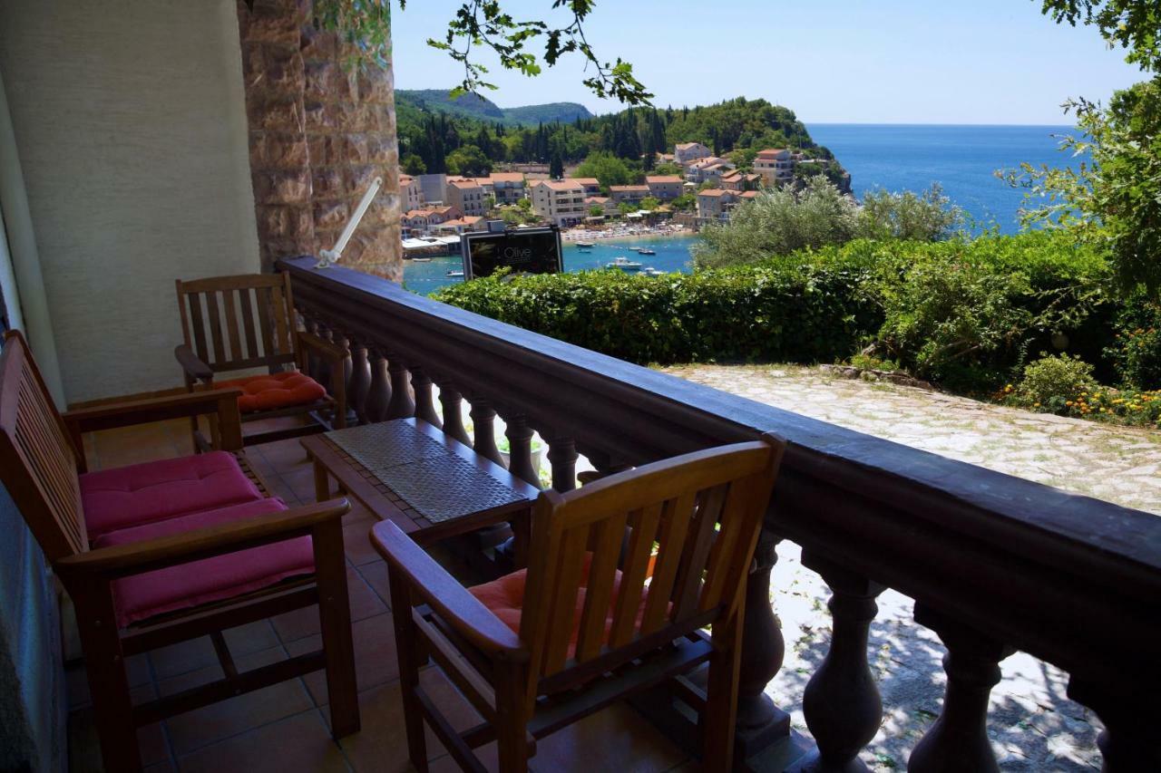 Villa Sara Guesthouse Sveti Stefan Eksteriør billede